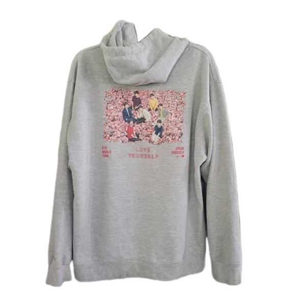 BTS Big Hit Official Tour Sweatshirt Gray Size M/L Graphic Back K-Pop Merch - Picture 1 of 12